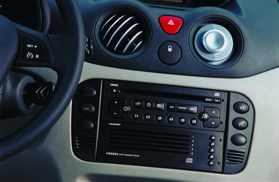  Citroen C3 2001 года  (фото 57 из 159)
